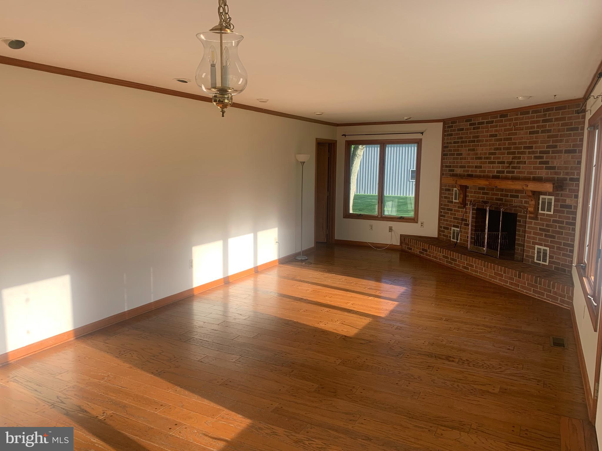 201 Barnhart Road Westminster, MD 21158 - Photo 5 of 18
