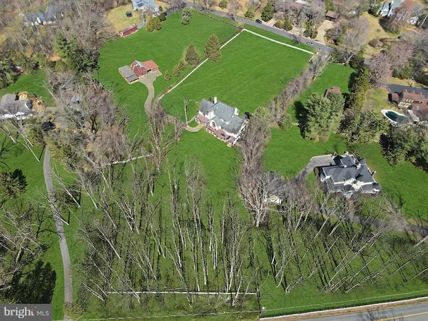 $2,899,000 | 310 Springvale Road, Great Falls, VA 22066