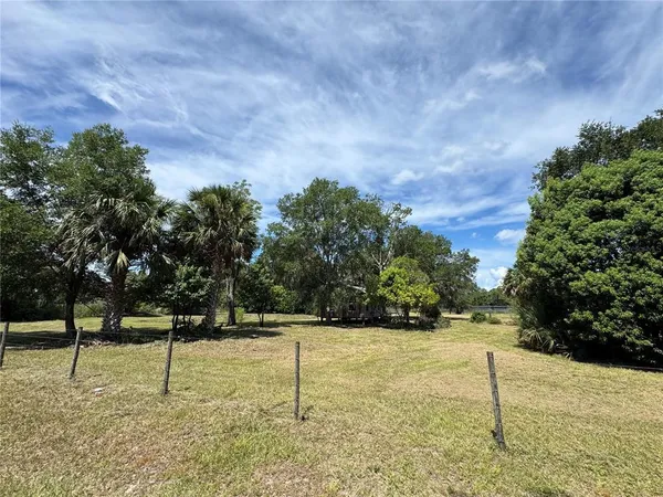 $350,000 | 850 Menton Road, Pierson, FL 32180