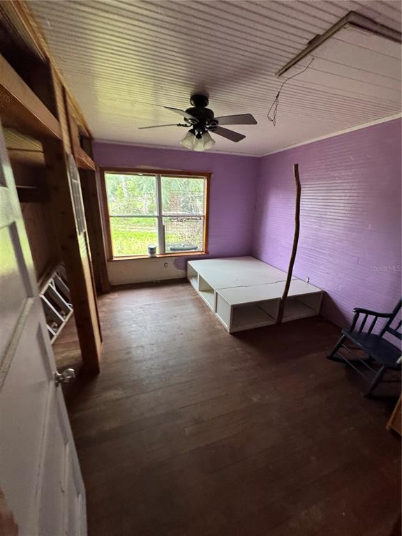 850 Menton Road Pierson, FL 32180 - Photo 8 of 35 a view of a room with gym equipment