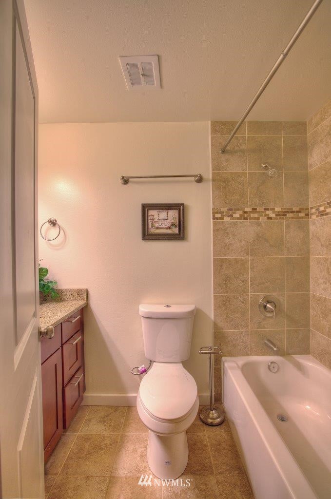 13209 3rd Place Southwest Burien, WA 98146 - Photo 9 of 15 Gallery Image 9