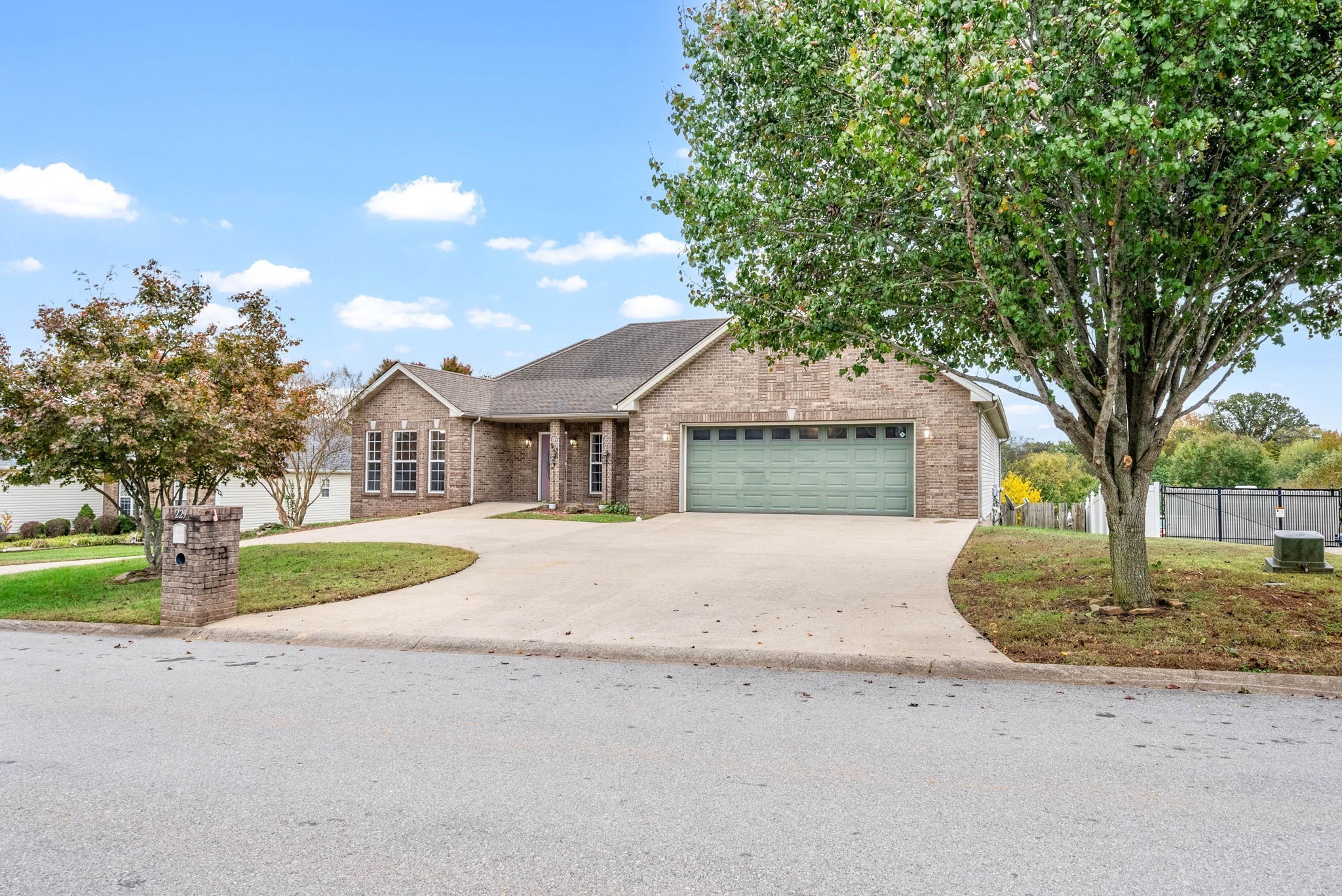 229 Cheshire Road Clarksville, TN 37043 - Photo 5 of 59