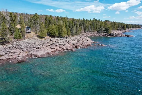 $670,000 | 4526 Cascade Beach Road, Lutsen, MN 55612