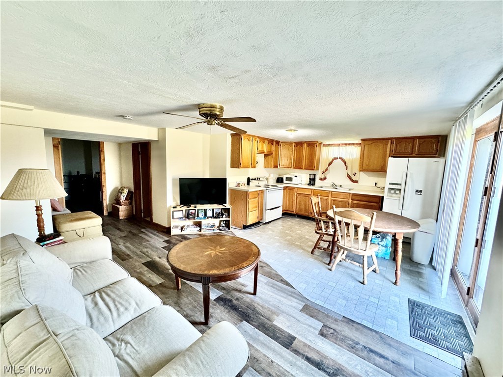 1820 Dodgeville Road Rome, OH 44085 - Photo 6 of 32