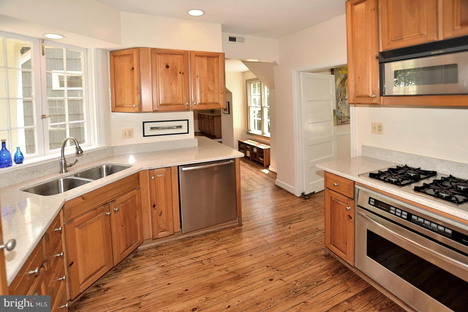 9001 Jones Mill Road Chevy Chase, MD 20815 - Photo 2 of 30 Kitchen