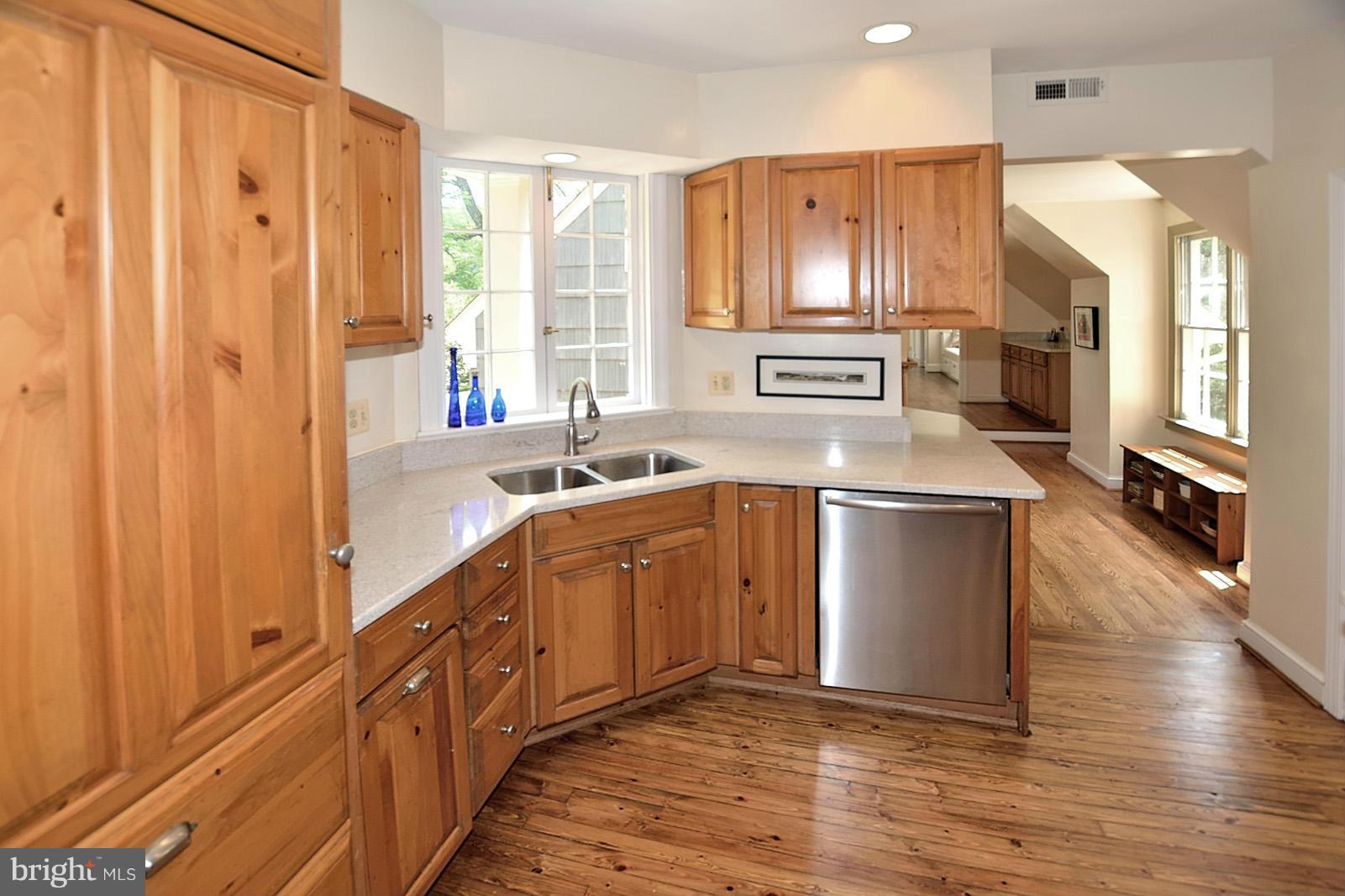 9001 Jones Mill Road Chevy Chase, MD 20815 - Photo 3 of 30 Kitchen