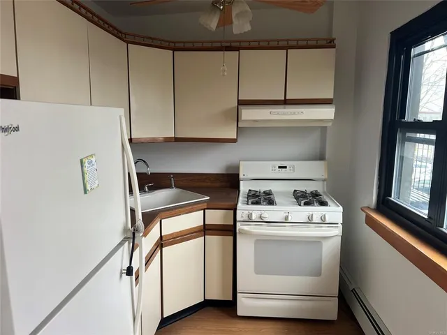 $204,900 | 91 Tulip Avenue, Unit B2, Floral Park, NY 11001