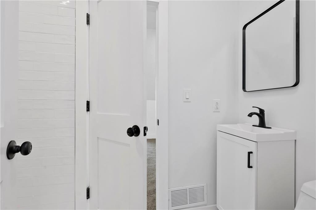 220 Dewey Street Pittsburgh, PA 15218 - Photo 42 of 50