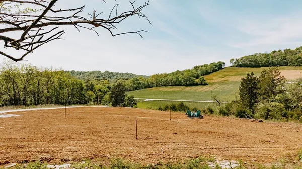 $325,000 | 2970 Springplace Road, Belfast, TN 37019