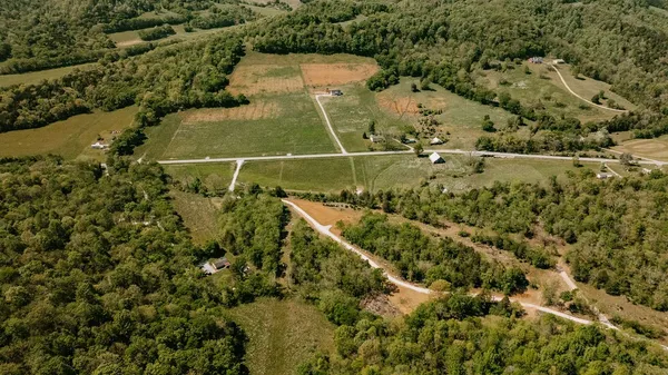 $325,000 | 2970 Springplace Road, Belfast, TN 37019