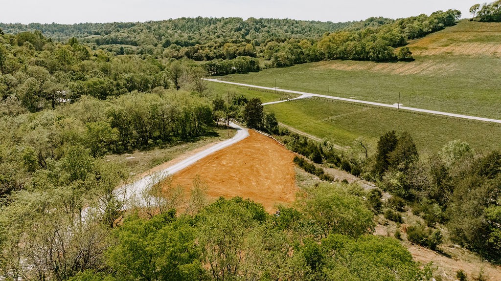 2970 Springplace Road Belfast, TN 37019 - Photo 18 of 52 a view of a tennis court