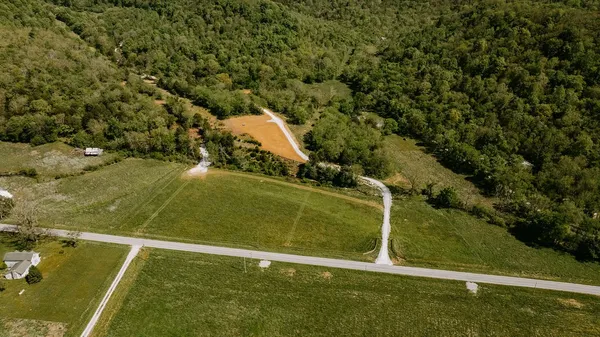 $325,000 | 2970 Springplace Road, Belfast, TN 37019