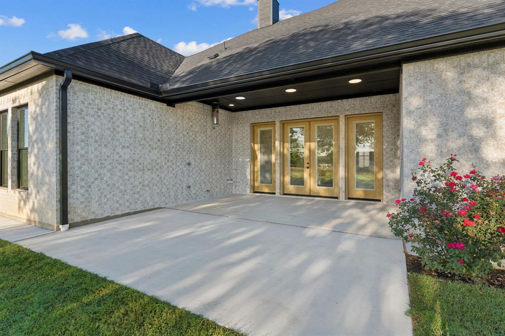 8008 Ben Day Murrin Road Fort Worth, TX 76126 - Photo 35 of 40 a view of an entrance of the house