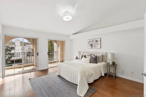 $1,425,000 | 5123 Renaissance Avenue, Unit C, San Diego, CA 92122