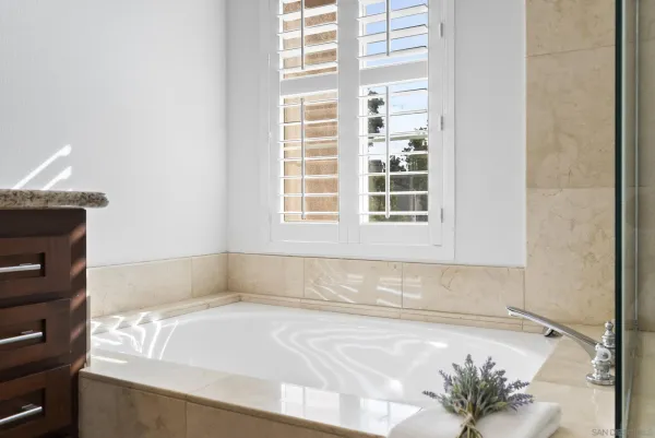 $1,425,000 | 5123 Renaissance Avenue, Unit C, San Diego, CA 92122