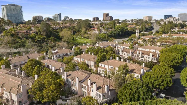 $1,425,000 | 5123 Renaissance Avenue, Unit C, San Diego, CA 92122