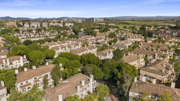 $1,425,000 | 5123 Renaissance Avenue, Unit C, San Diego, CA 92122