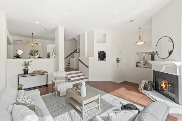 $1,425,000 | 5123 Renaissance Avenue, Unit C, San Diego, CA 92122