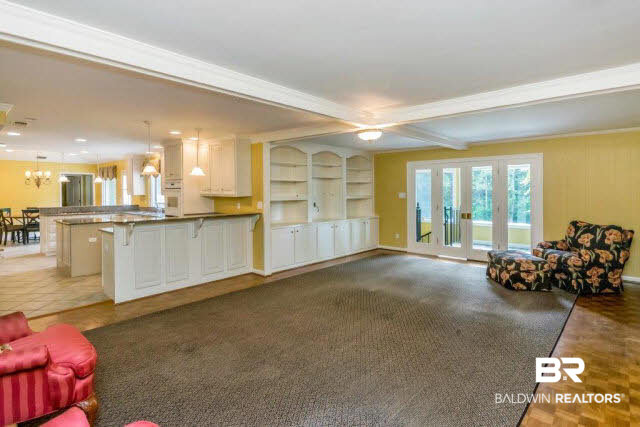 266 Suffolk Road Mobile, AL 36608 - Photo 2 of 24