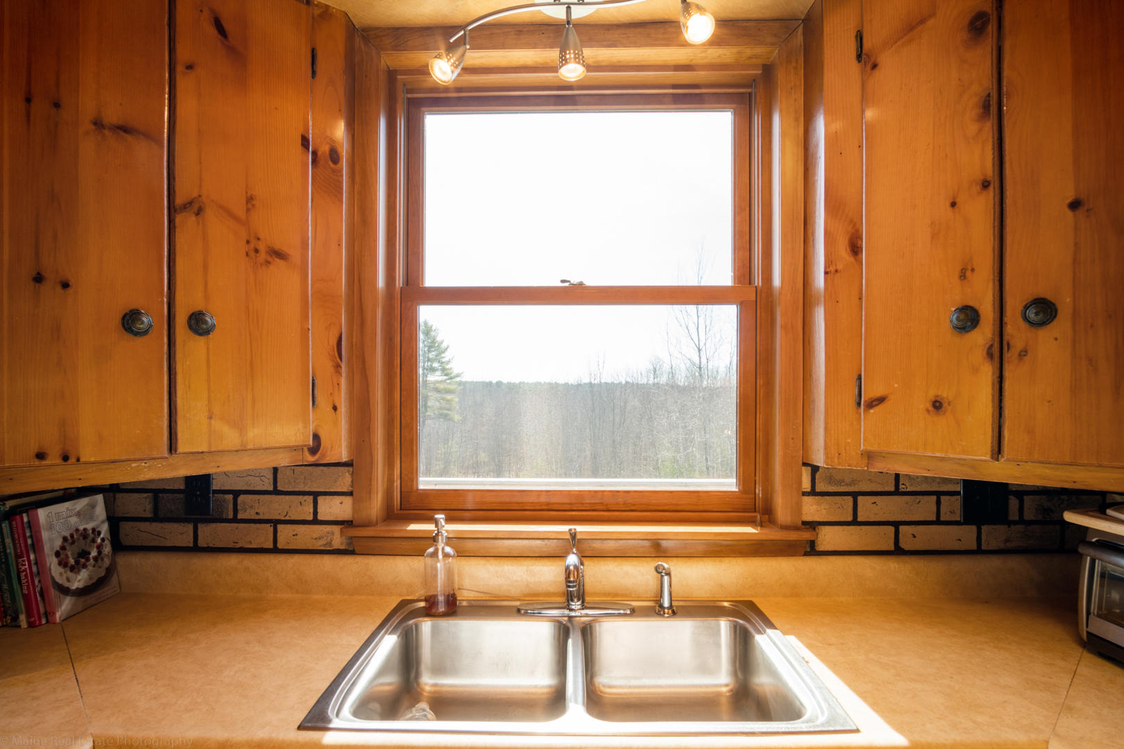 383 Lowell Town Road Wiscasset, ME 04578 - Photo 9 of 25 DSC09512