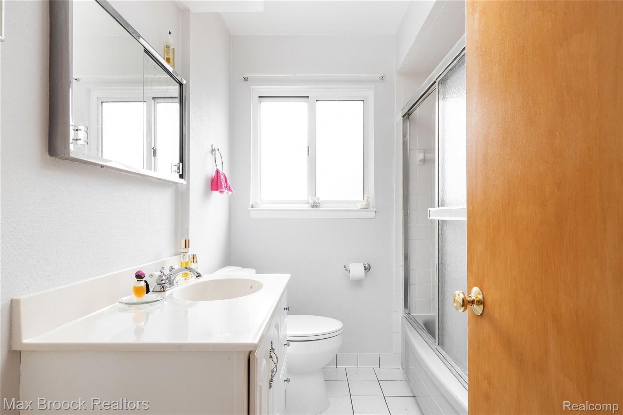 640 South Cranbrook Road Bloomfield Hills, MI 48301 - Photo 14 of 32 Gallery Image 14