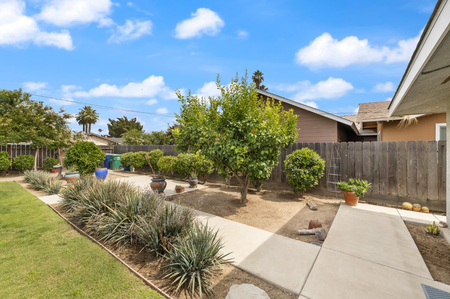 1438 South Church Avenue Reedley, CA 93654 - Photo 38 of 41