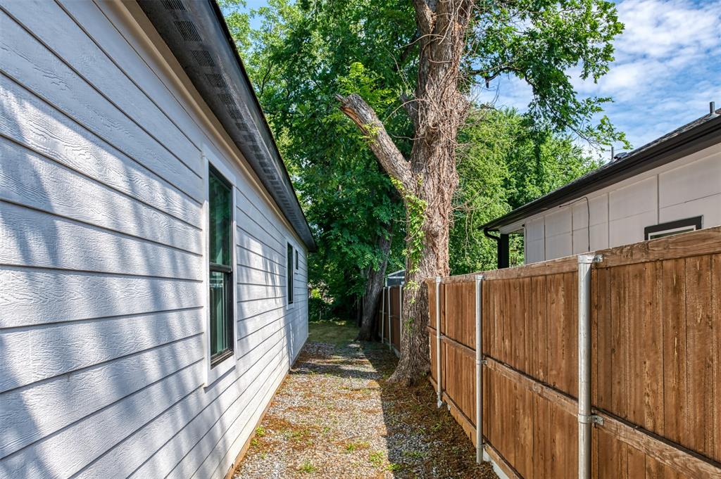 3323 Reed Lane Dallas, TX 75215 - Photo 29 of 35