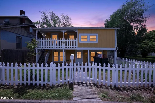 $185,000 | 425 Beasley Street, Elizabethton, TN 37643