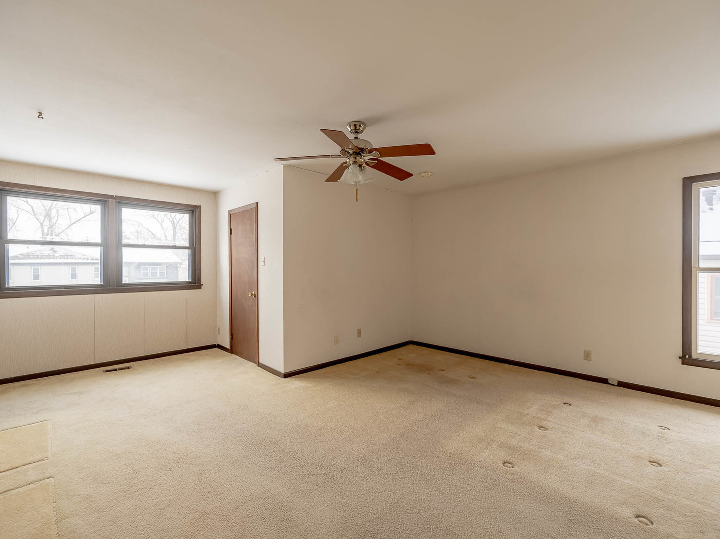 446 Galahad Road Bolingbrook, IL 60440 - Photo 16 of 20 a view of an empty room with a window