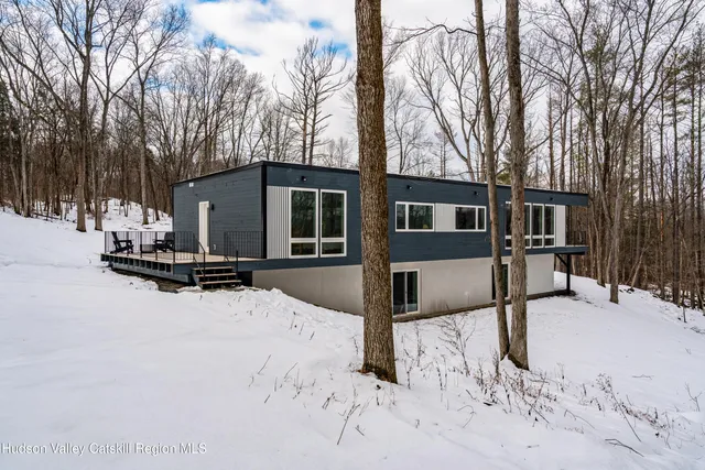$1,275,000 | 120 Cauterskill Avenue, Catskill, NY 12414