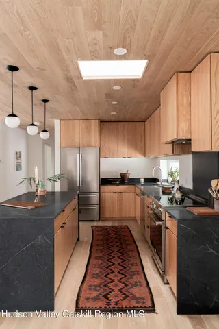 $1,275,000 | 120 Cauterskill Avenue, Catskill, NY 12414