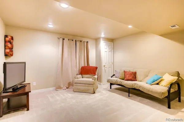 $3,295 | 468 West Stellars Jay Drive, Highlands Ranch, CO 80129