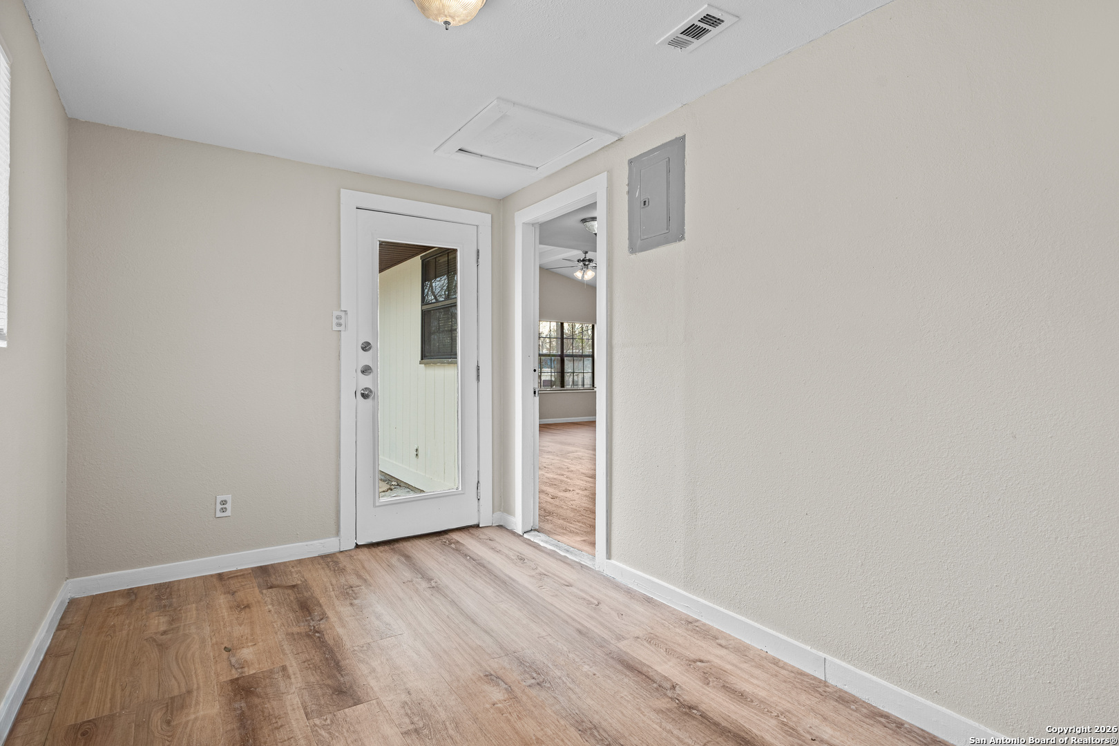 9557 Green Valley Road Marion, TX 78124 - Photo 7 of 28