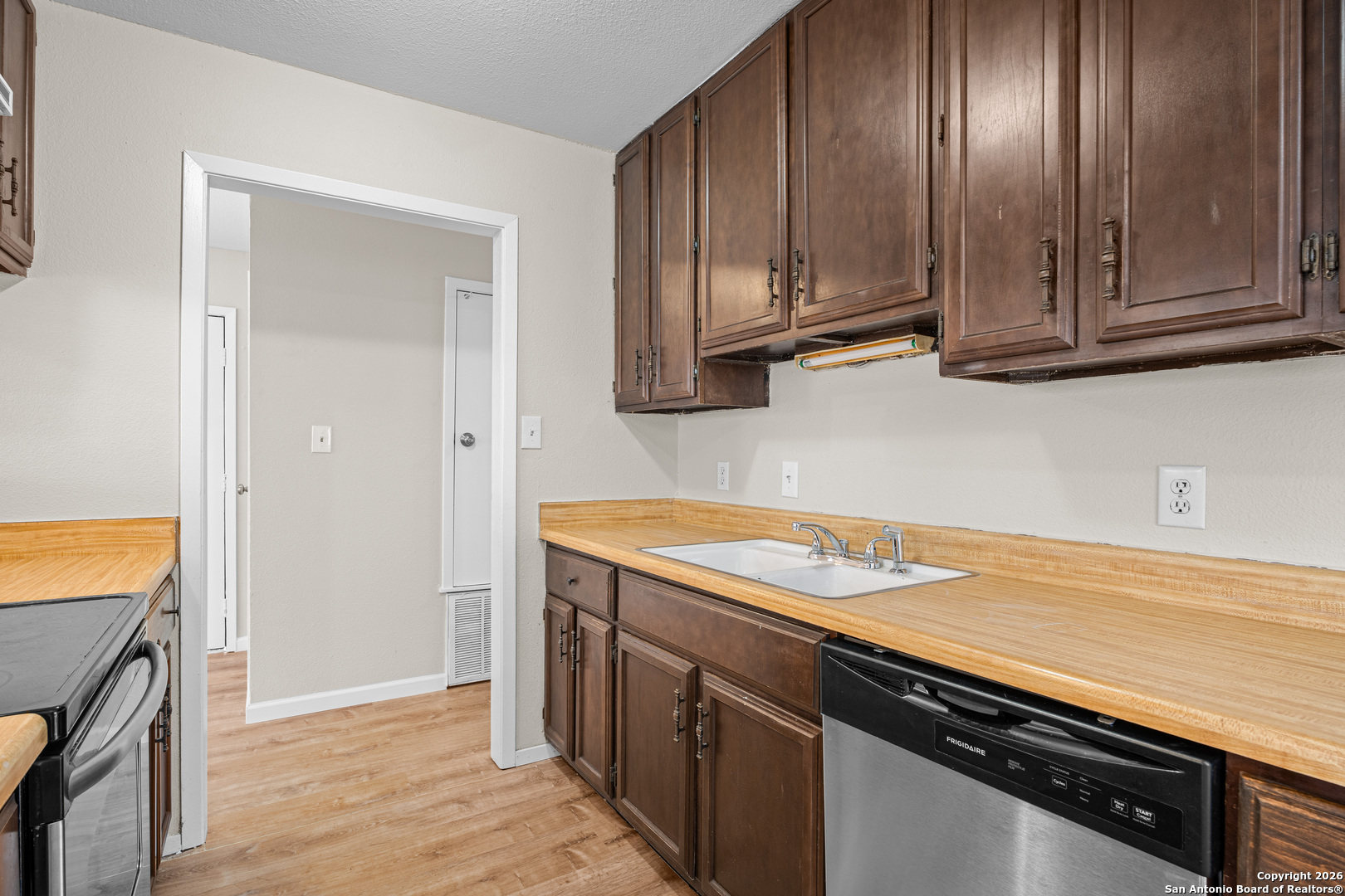 9557 Green Valley Road Marion, TX 78124 - Photo 10 of 28