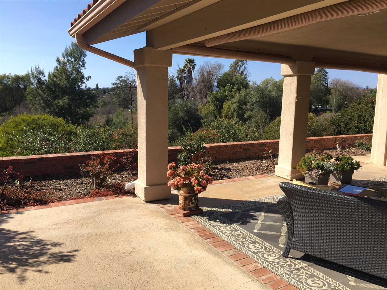 935 Crescent Bend Fallbrook, CA 92028 - Photo 20 of 25 VIEWS while relaxing on the Patio...