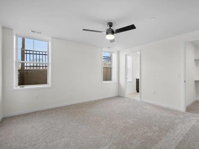 $629,900 | 216 Lakeview Circle, Beaver Dam, WI 53916