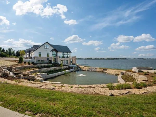 $629,900 | 216 Lakeview Circle, Beaver Dam, WI 53916