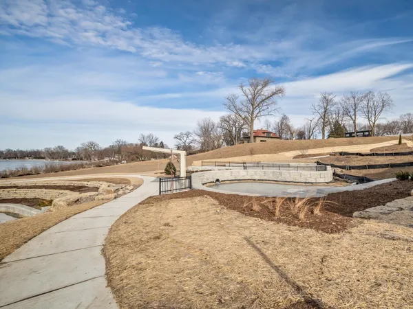 $629,900 | 216 Lakeview Circle, Beaver Dam, WI 53916