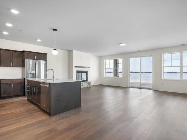 $629,900 | 216 Lakeview Circle, Beaver Dam, WI 53916