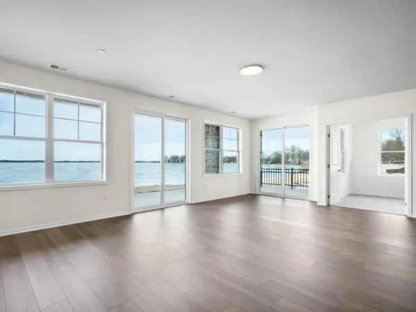 $629,900 | 216 Lakeview Circle, Beaver Dam, WI 53916