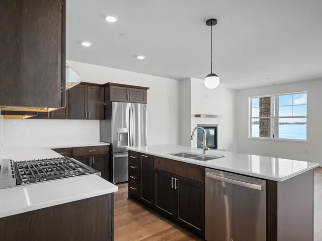 $629,900 | 216 Lakeview Circle, Beaver Dam, WI 53916