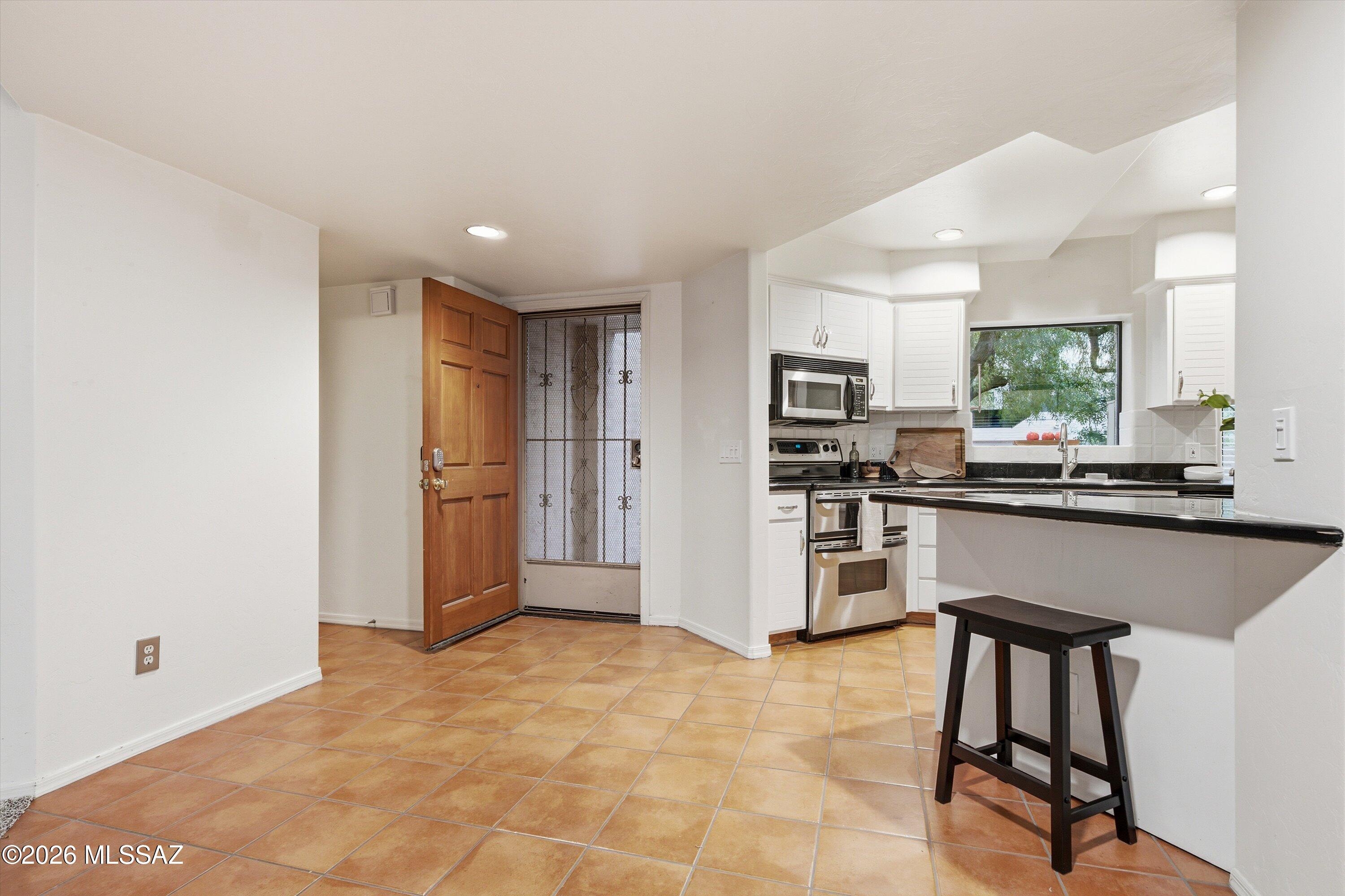 2882 East Sierra Vista Road Tucson, AZ 85716 - Photo 11 of 43 Dining Area
