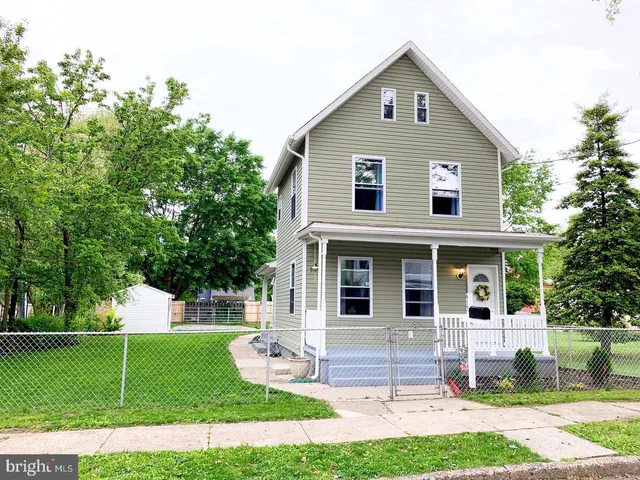 $359,900 | 617 West 2nd Street, Florence, NJ 08518