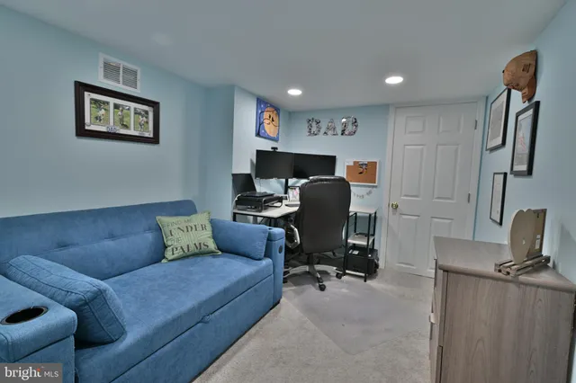 $359,900 | 617 West 2nd Street, Florence, NJ 08518