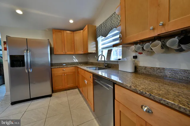 $359,900 | 617 West 2nd Street, Florence, NJ 08518