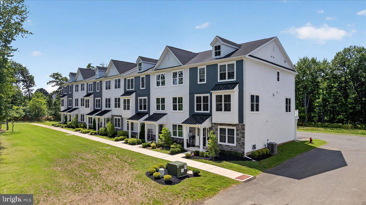 324 Schadle Road Perkasie, PA 18944 - Photo 7 of 53 Gallery Image 7