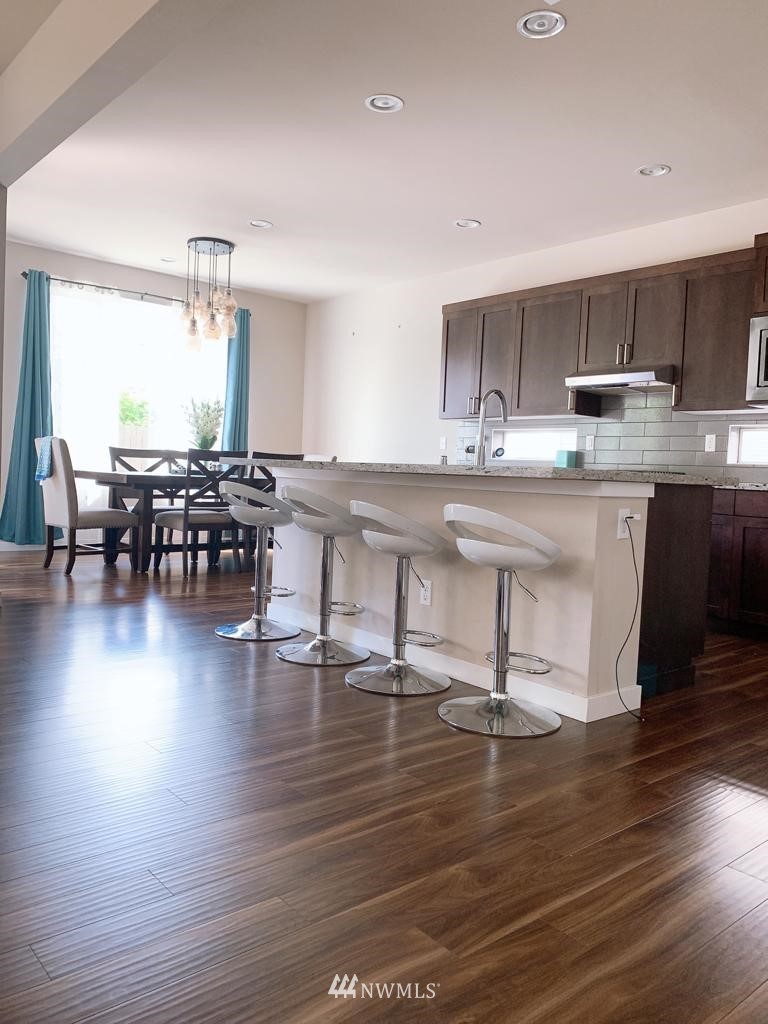 3802 192nd Place Southeast Bothell, WA 98012 - Photo 3 of 14 Gallery Image 3
