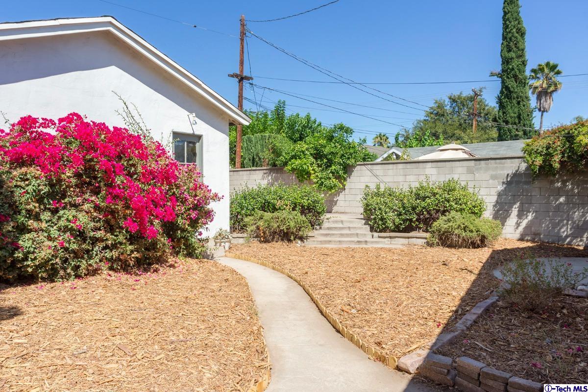 1625 West Kenneth Road Glendale, CA 91201 - Photo 12 of 18 Additional Photo