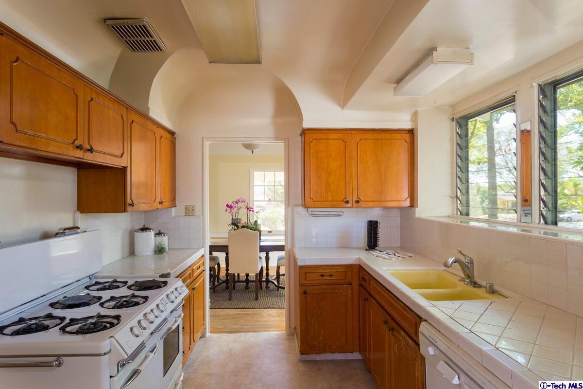 1625 West Kenneth Road Glendale, CA 91201 - Photo 4 of 18 Additional Photo