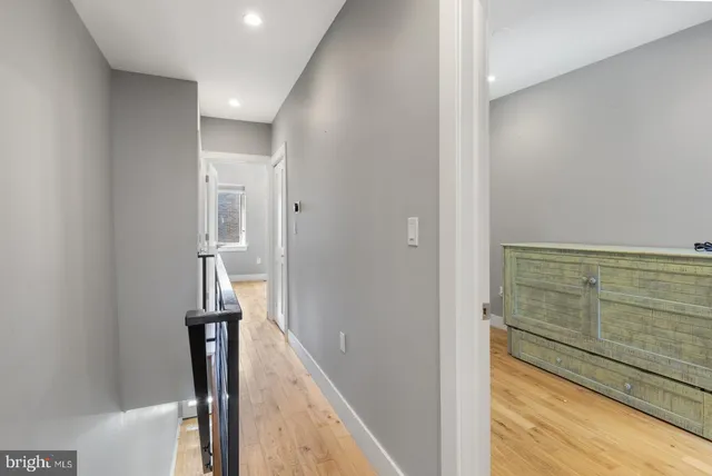 a view of walk in closet